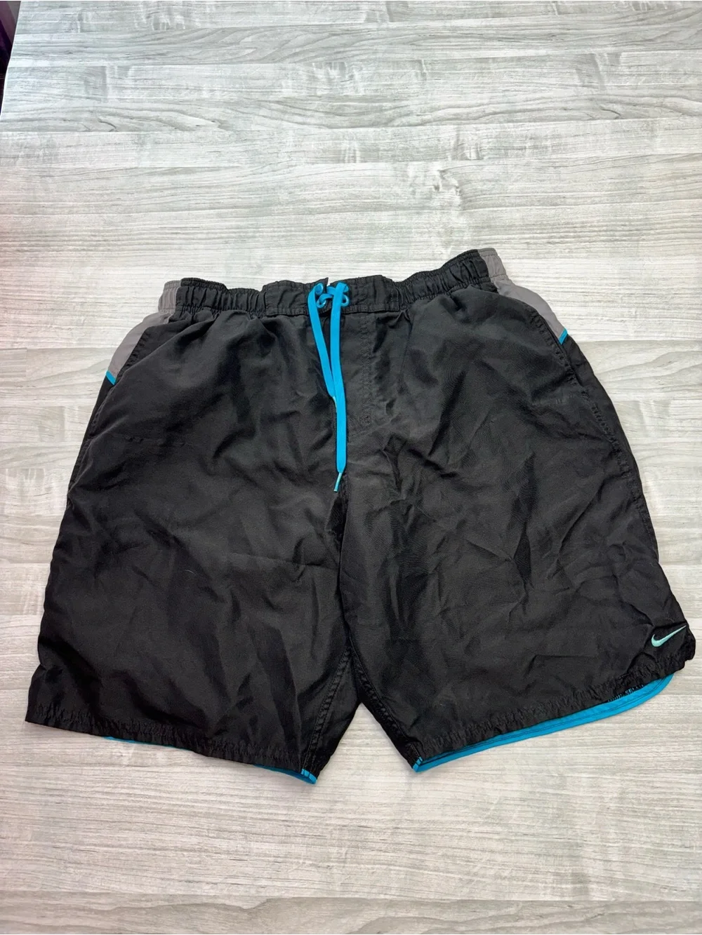 Nike Men’s y2k Black Swim Trunks with Teal Accents Size Large